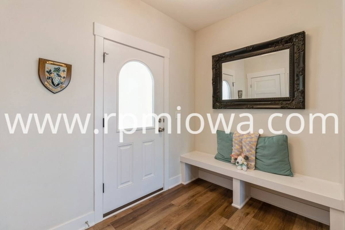House for rent at 5901 NE Sherman Dr, Ankeny, IA 50021