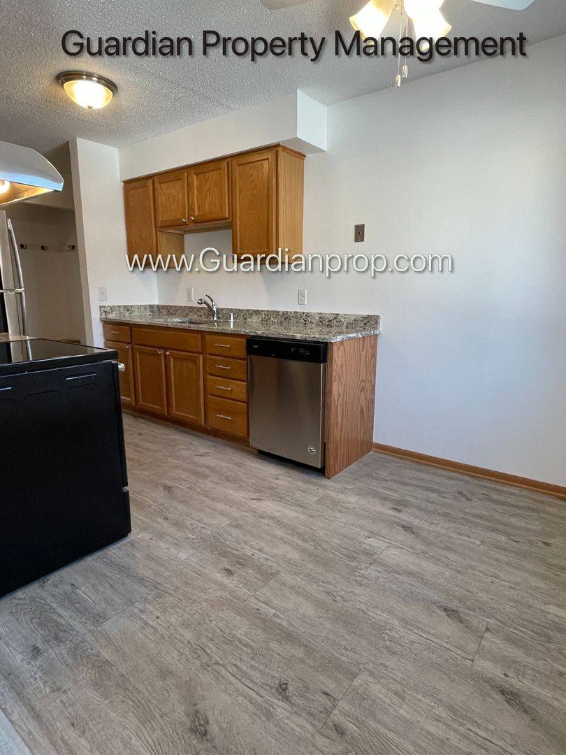 Apartment for rent at 735 Tyler St NE, Minneapolis, MN 55413