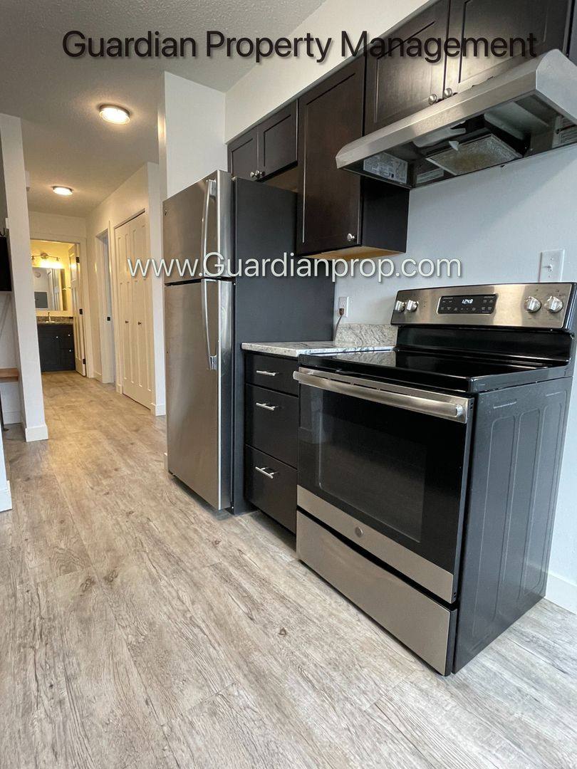 Apartment for rent at 735 Tyler St NE, Minneapolis, MN 55413