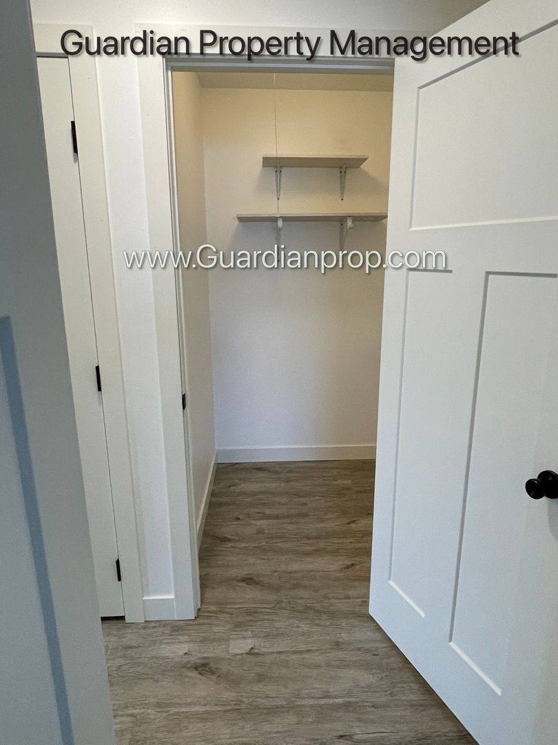 Apartment for rent at 735 Tyler St NE, Minneapolis, MN 55413