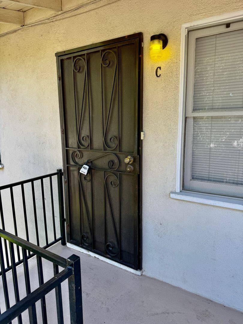 House for rent at 1023C S Victoria Ave, Corona, CA 92879