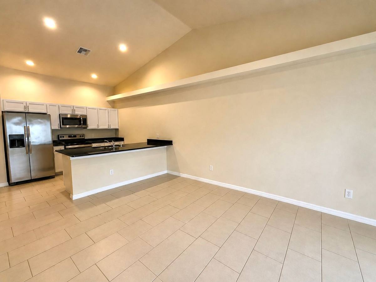 Townhouse for rent at 943 Skyline Blvd, Cape Coral, FL 33991