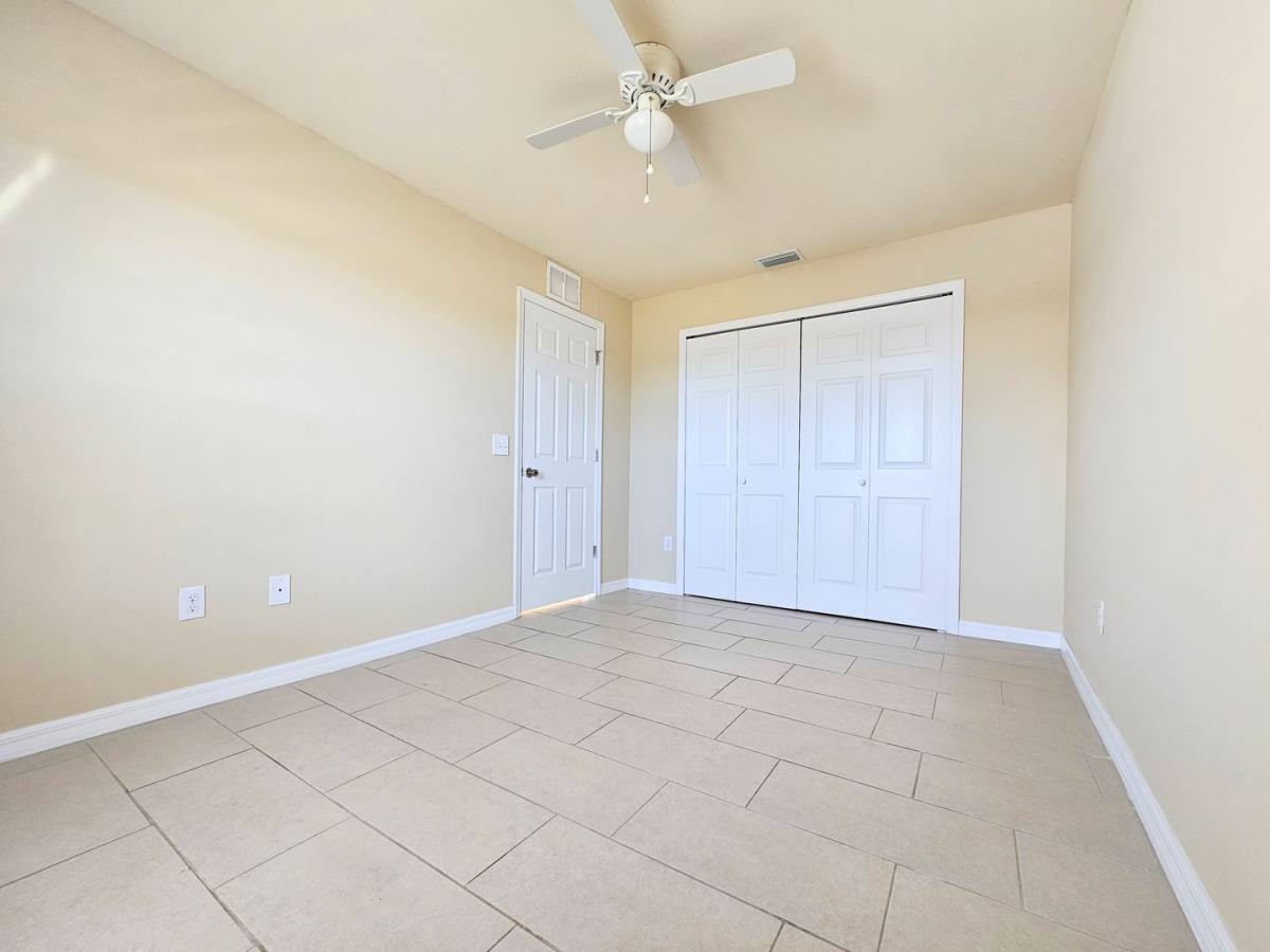 Townhouse for rent at 943 Skyline Blvd, Cape Coral, FL 33991