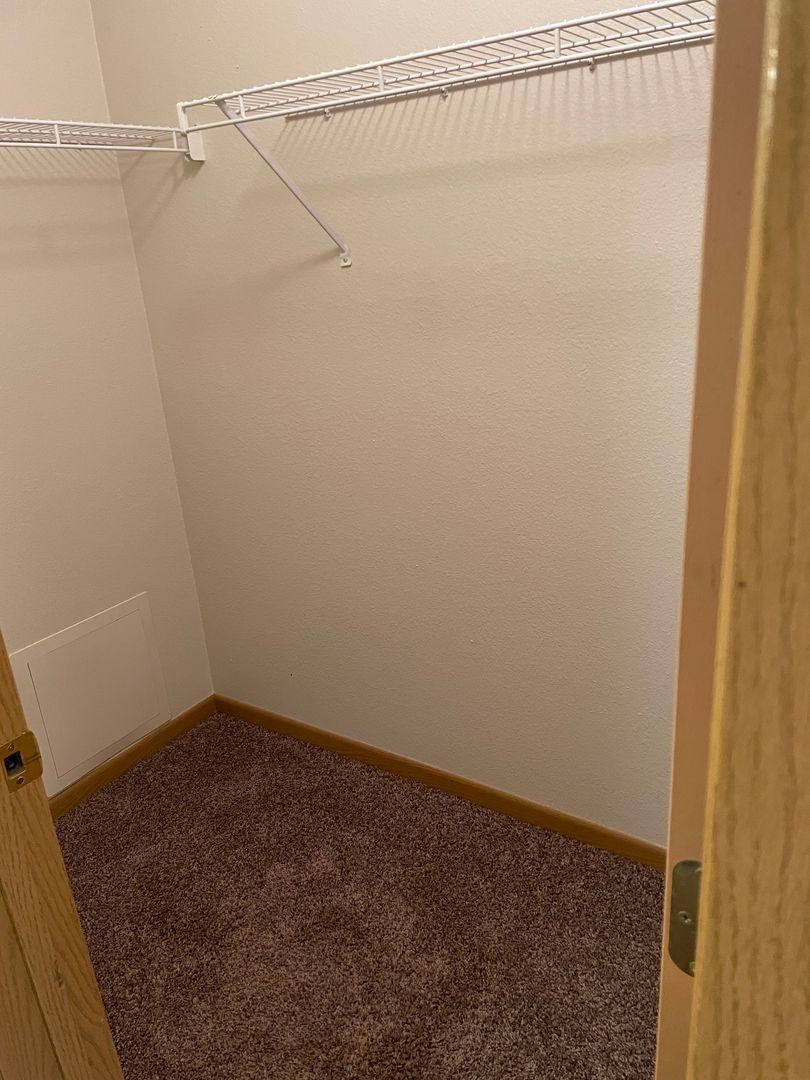Apartment for rent at 190 Country Club Rd SW, Melrose, MN 56352