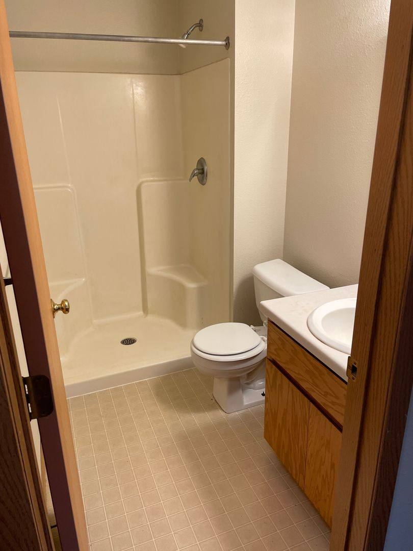 Apartment for rent at 190 Country Club Rd SW, Melrose, MN 56352