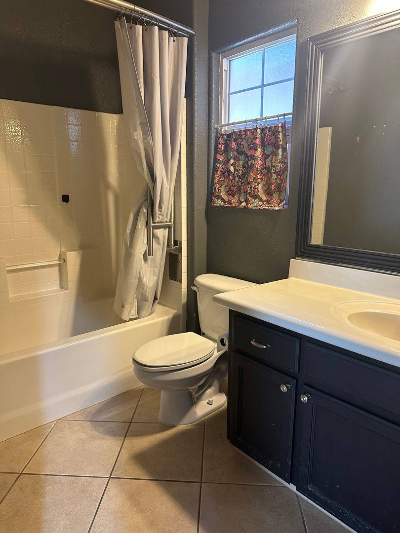 House for rent at 2526 S Jensen St, Visalia, CA 93292