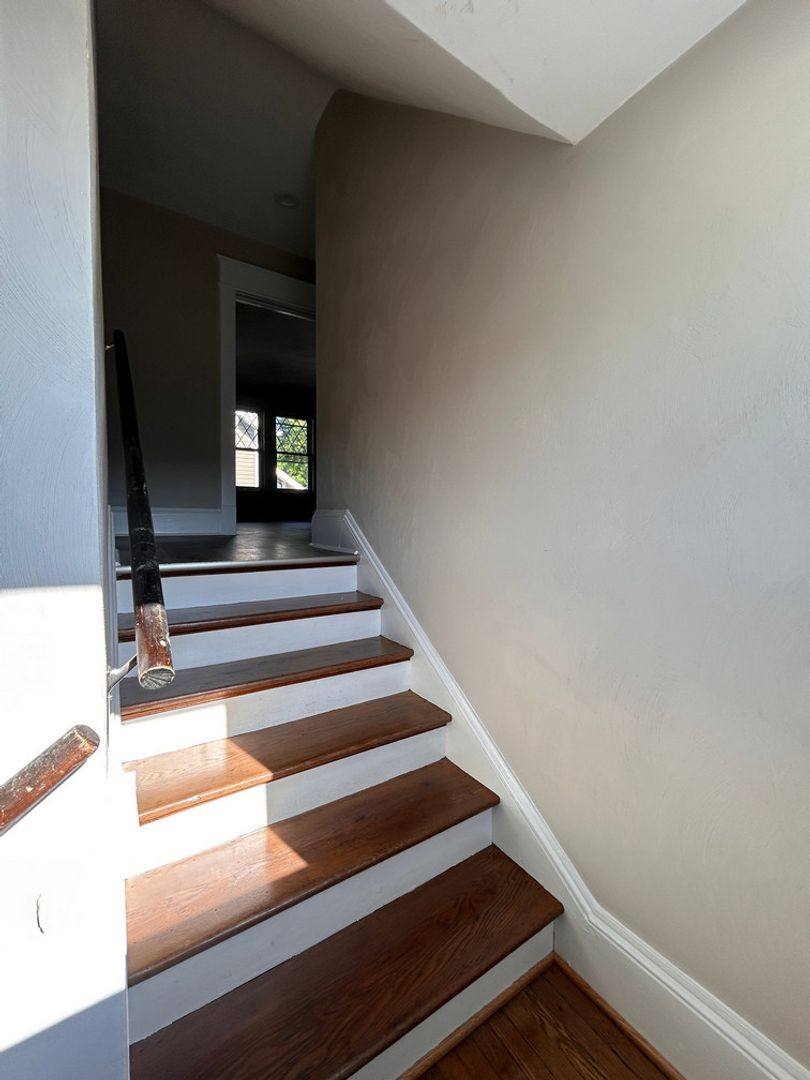 Apartment for rent at 2031 Westover Ave SW, Roanoke, VA 24015