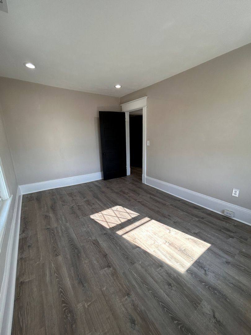 Apartment for rent at 2031 Westover Ave SW, Roanoke, VA 24015
