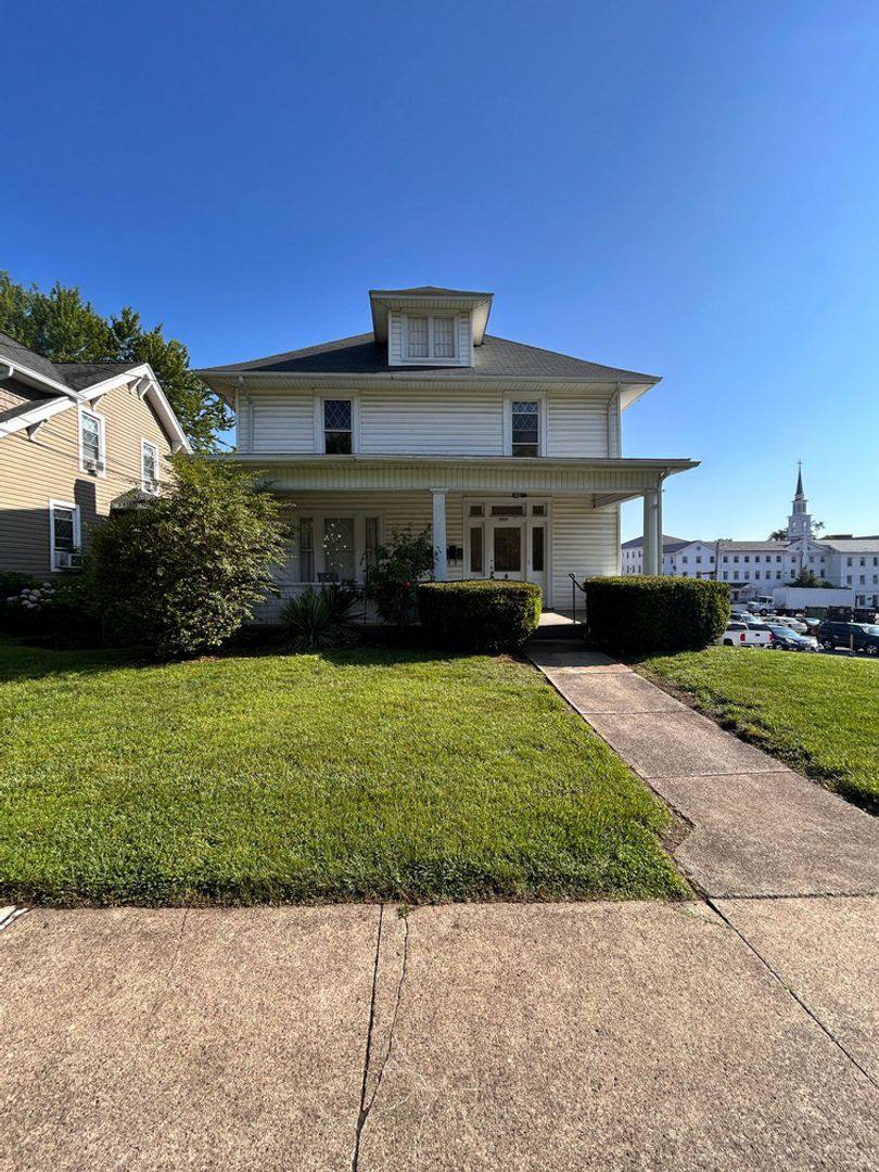 Apartment for rent at 2031 Westover Ave SW, Roanoke, VA 24015