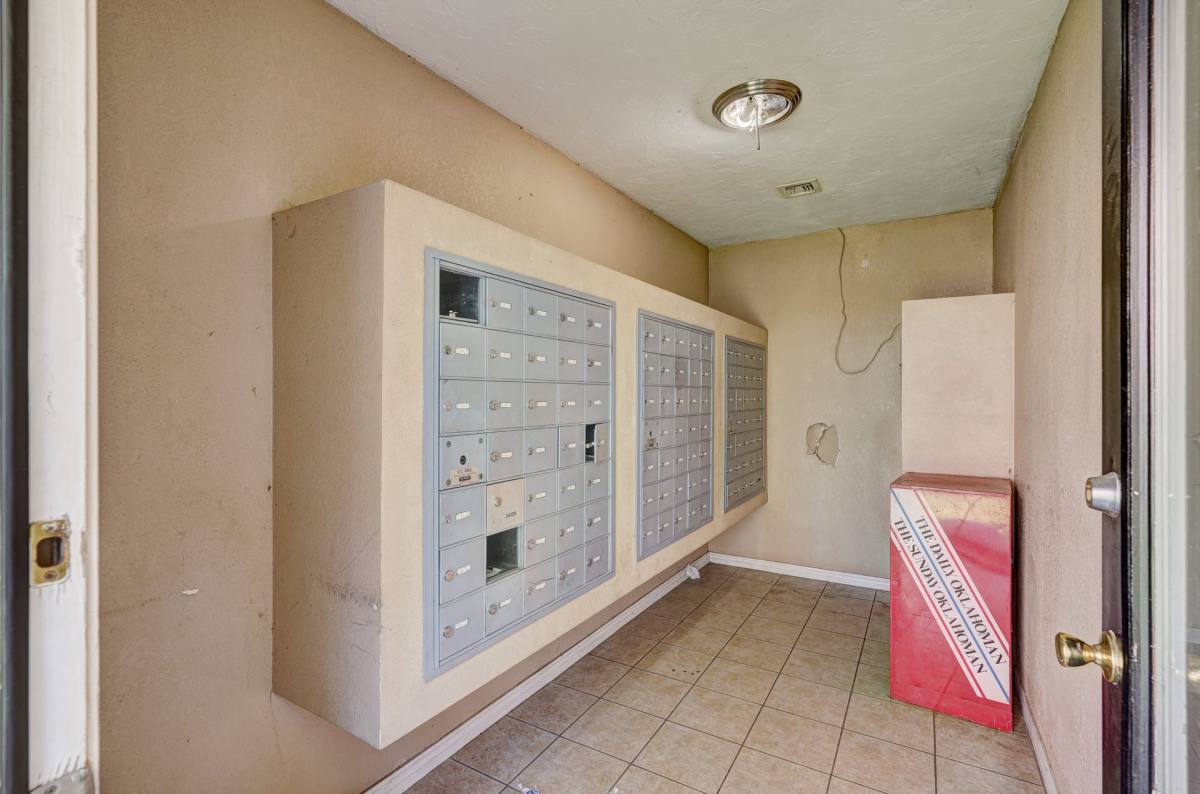 Apartment for rent at 1616 E Alameda St, Norman, OK 73071