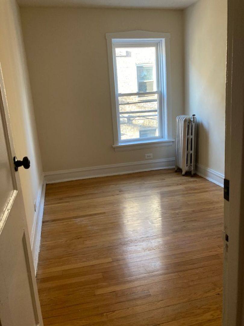 Apartment for rent at 2104-2118 W Birchwood Ave 7502-7510 N Hoyne, Chicago, IL 60645