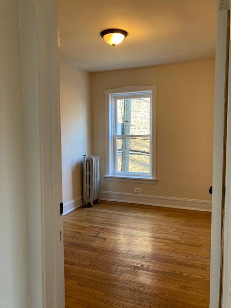 Apartment for rent at 2104-2118 W Birchwood Ave 7502-7510 N Hoyne, Chicago, IL 60645