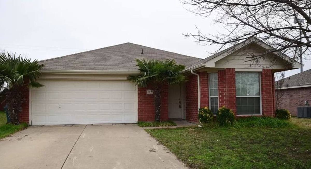 House for rent at 104 Meadow View Lane, Anna, TX 75409