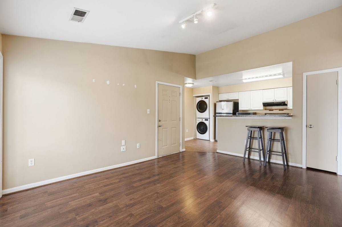 Apartment for rent at 8633 Beekman Place #33D, Alexandria, VA 22309