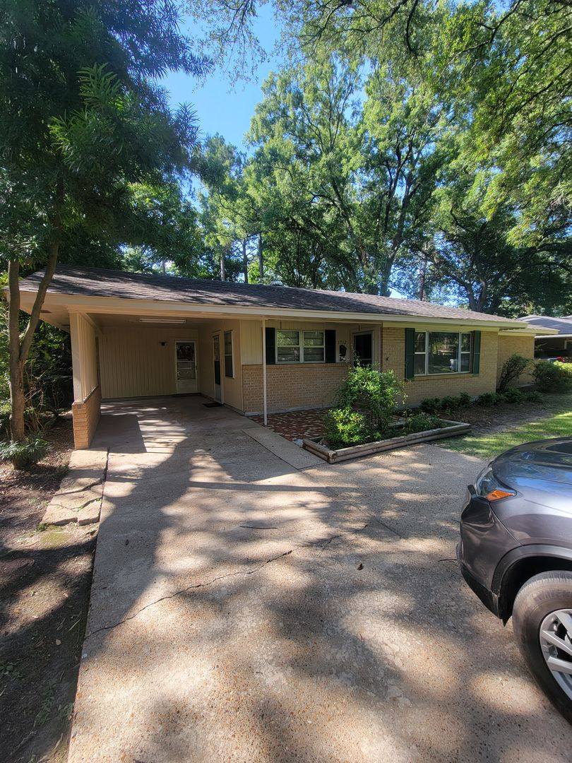 House for rent at 1712 Spencer Ave, Monroe, LA 71201