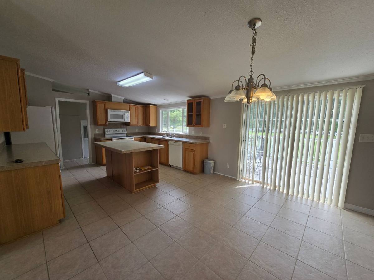 House for rent at 293 Currituck Rd S, Currituck, NC 27929
