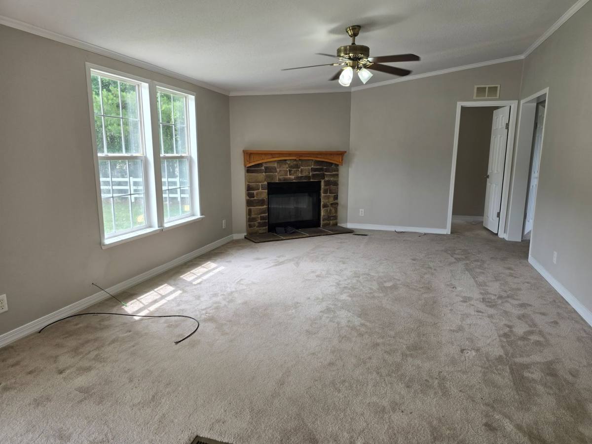 House for rent at 293 Currituck Rd S, Currituck, NC 27929