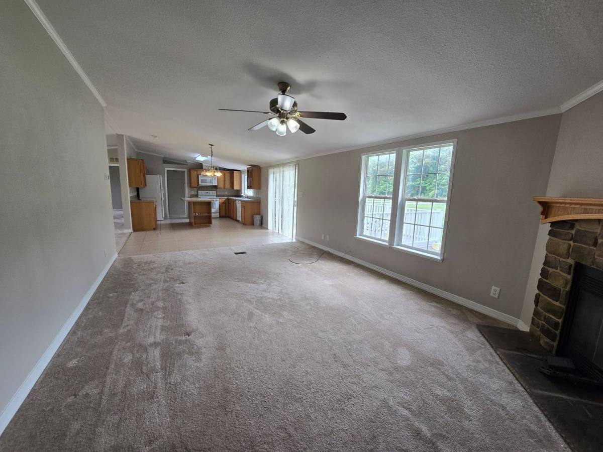 House for rent at 293 Currituck Rd S, Currituck, NC 27929