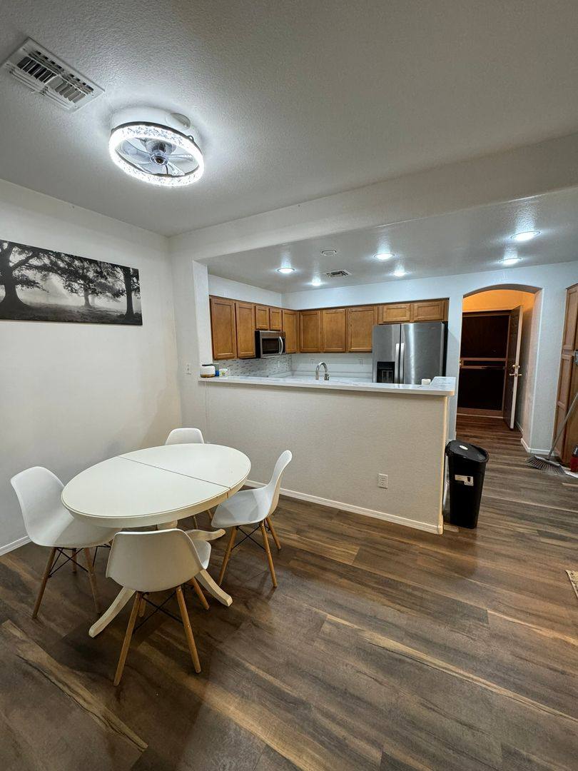 Townhouse for rent at 1886 E Don Carlos Ave, Tempe, AZ 85281