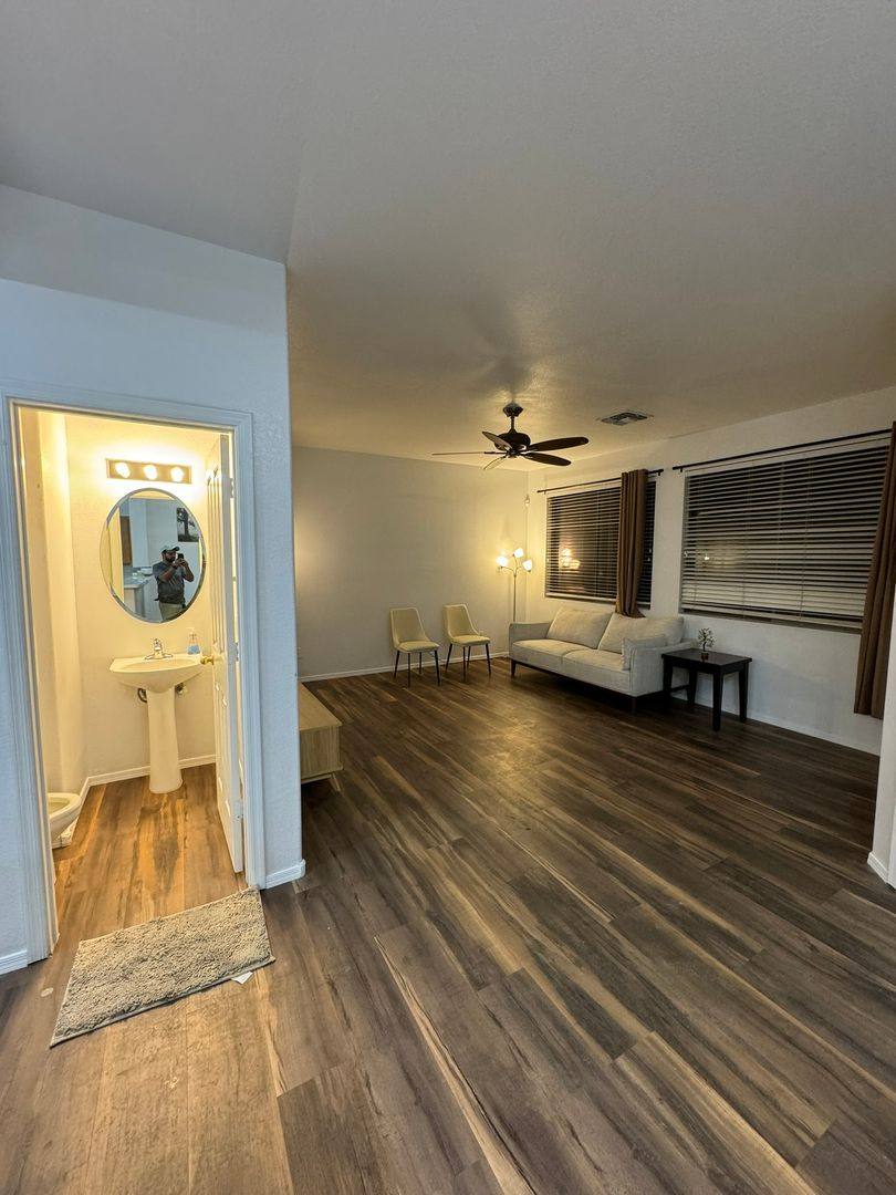 Townhouse for rent at 1886 E Don Carlos Ave, Tempe, AZ 85281