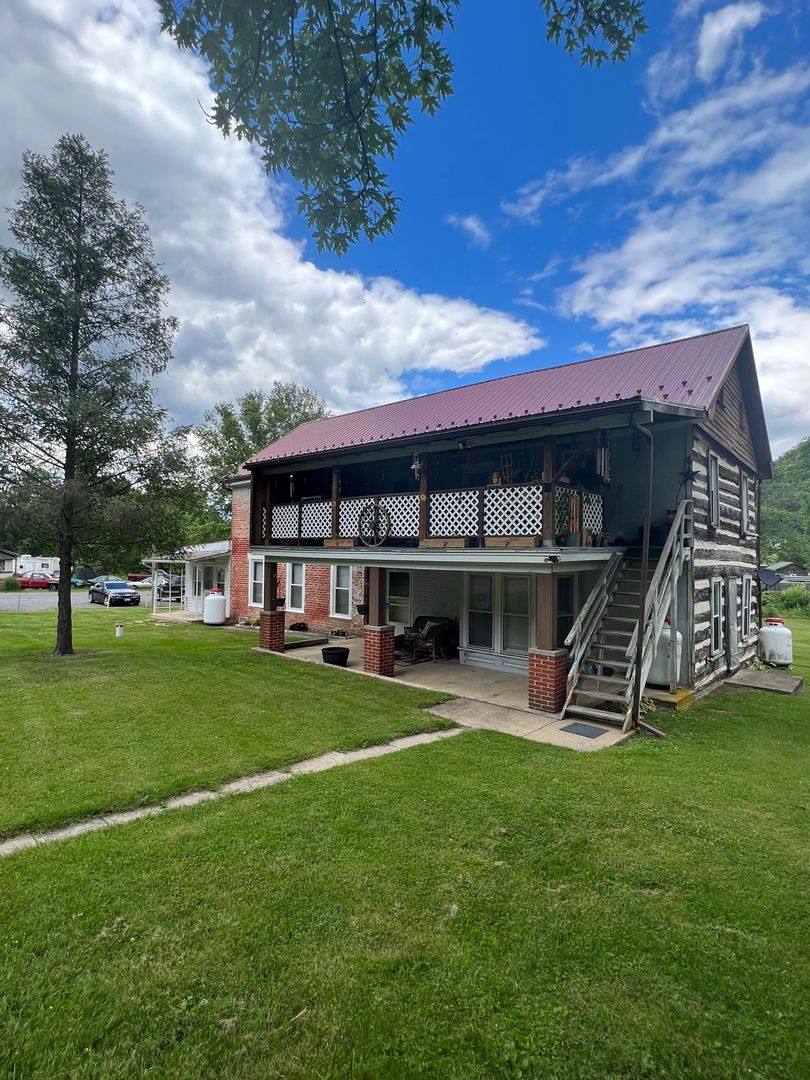 Apartment for rent at 436 Grist Mill Rd, Burnt Cabins, PA 17215