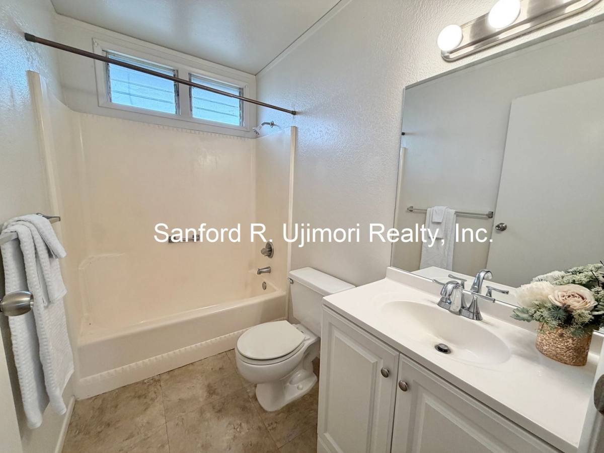Apartment for rent at 98-1266 A Hoohiki Place, Pearl City, HI 96782