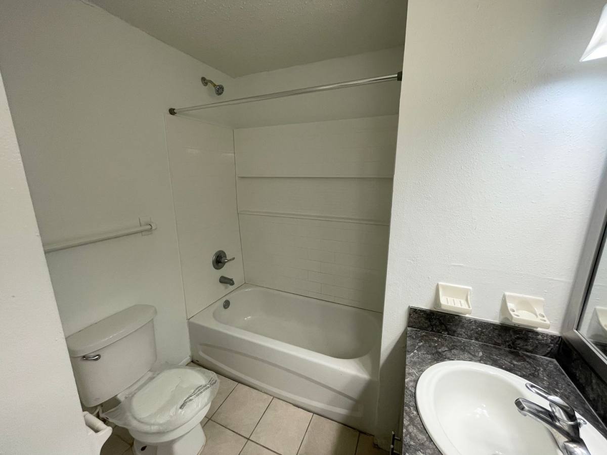 Townhouse for rent at 8729 N 50th St, Tampa, FL 33617