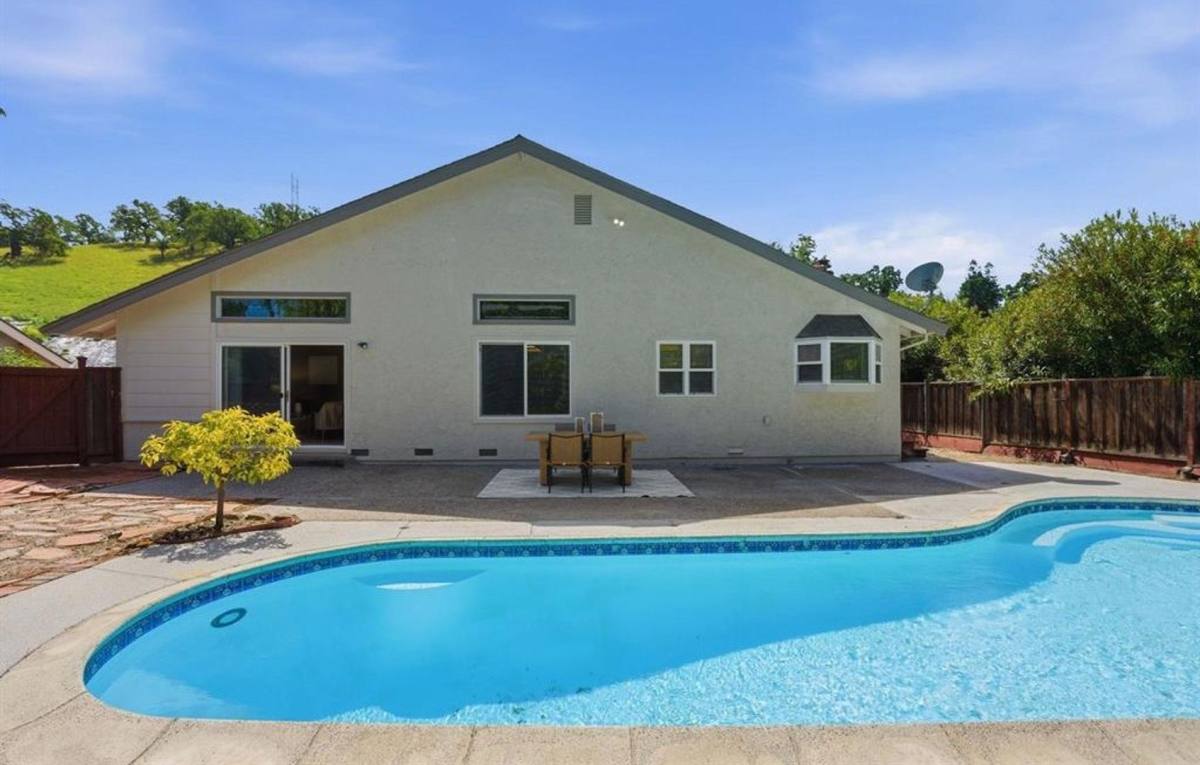 House for rent at 1782 Whitecliff Way, Walnut Creek, CA 94596