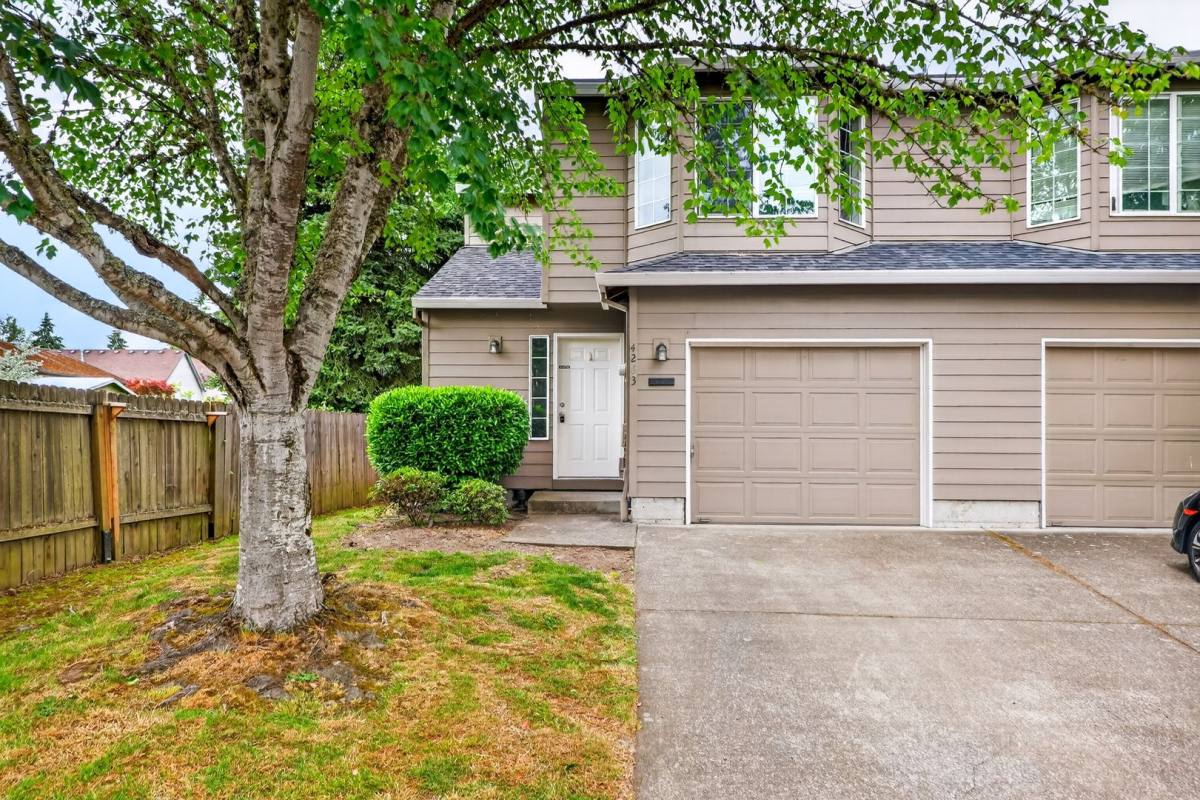 Townhouse for rent at 4263 SW 159th Ave, Beaverton, OR 97078