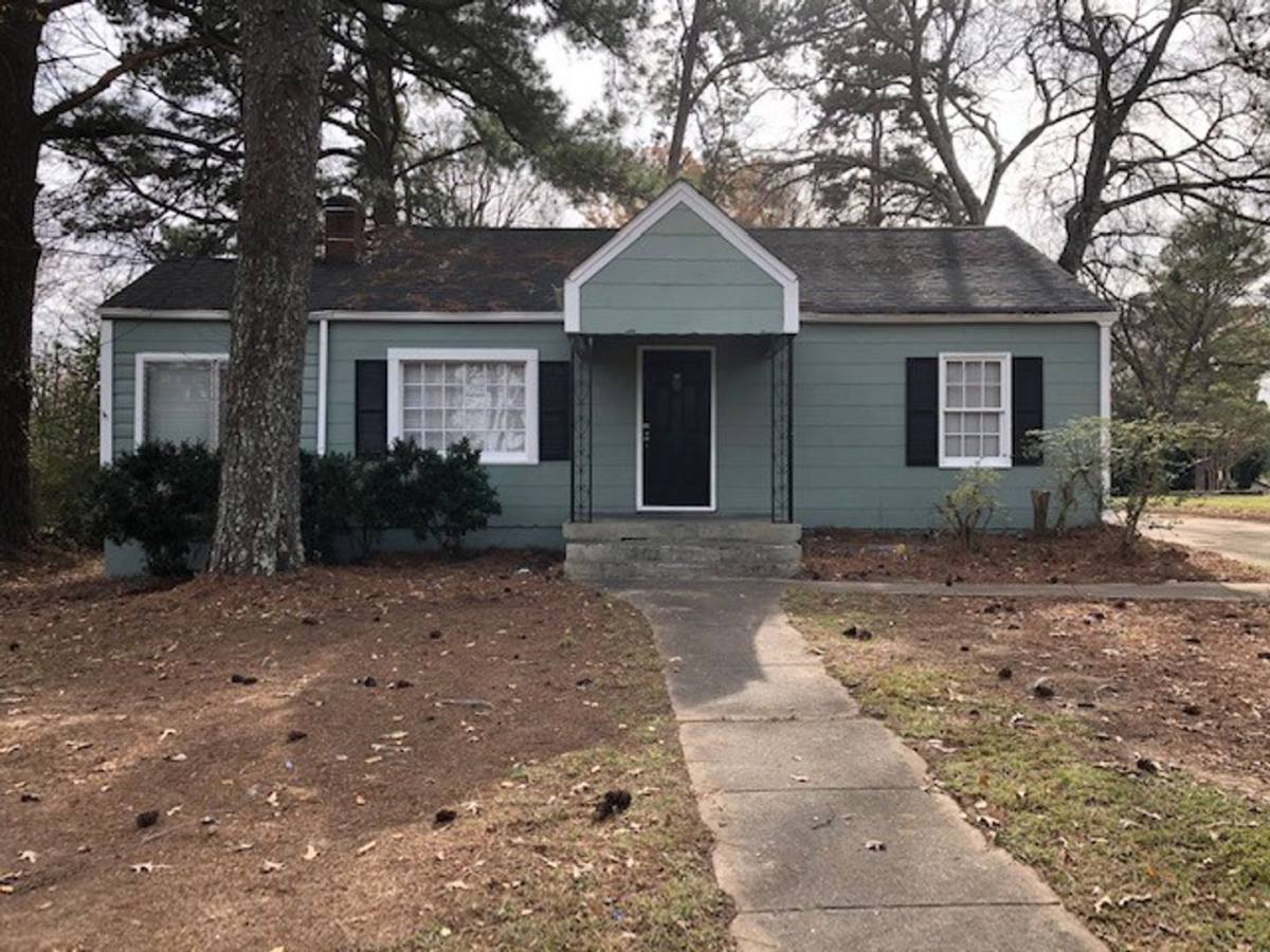 House for rent at 113 19th Ave NW, Birmingham, AL 35215