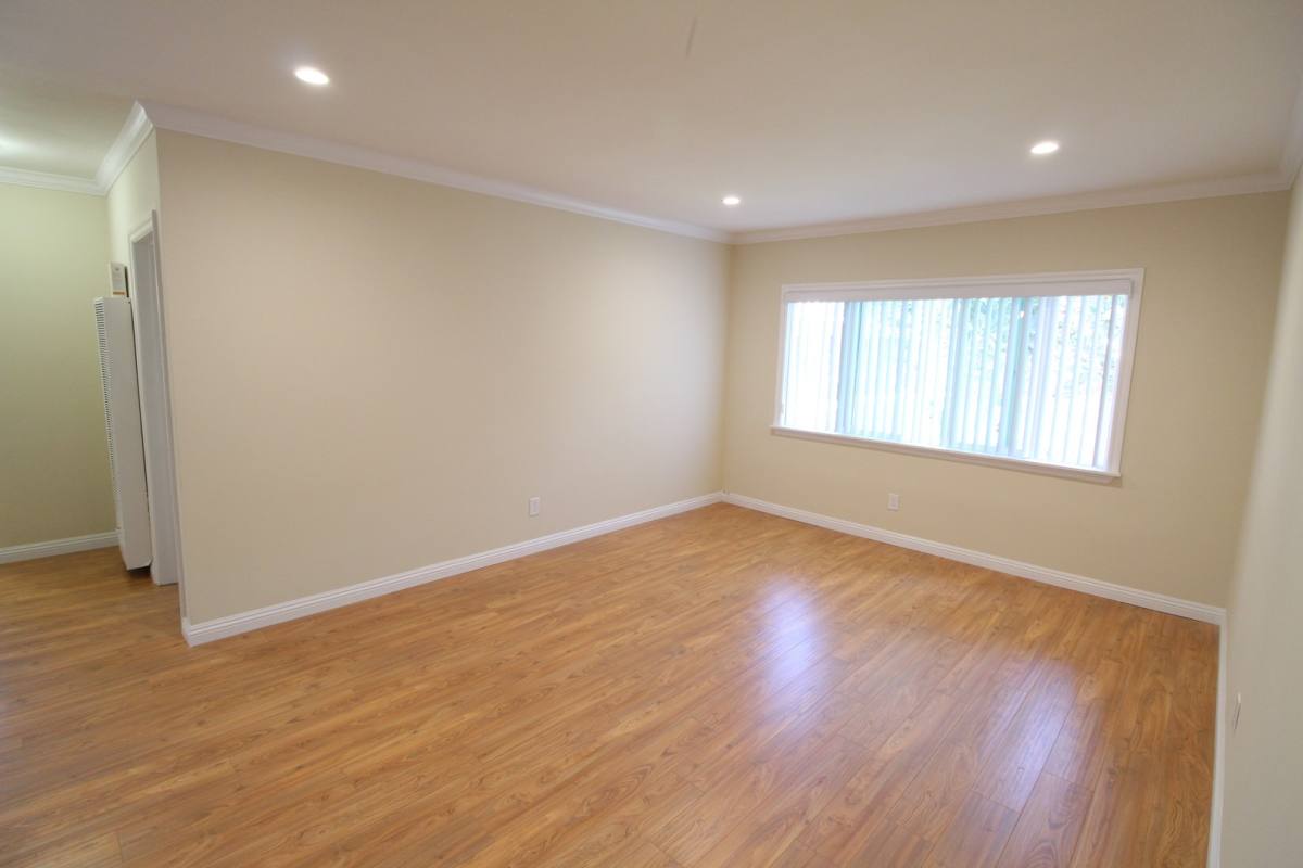 Apartment for rent at 721 Edgewood St, Inglewood, CA 90302