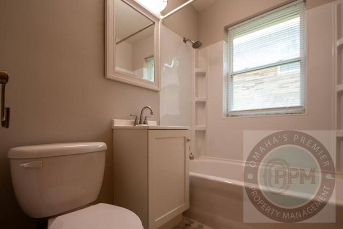 Apartment for rent at 3333 N 61st St, Omaha, NE 68104