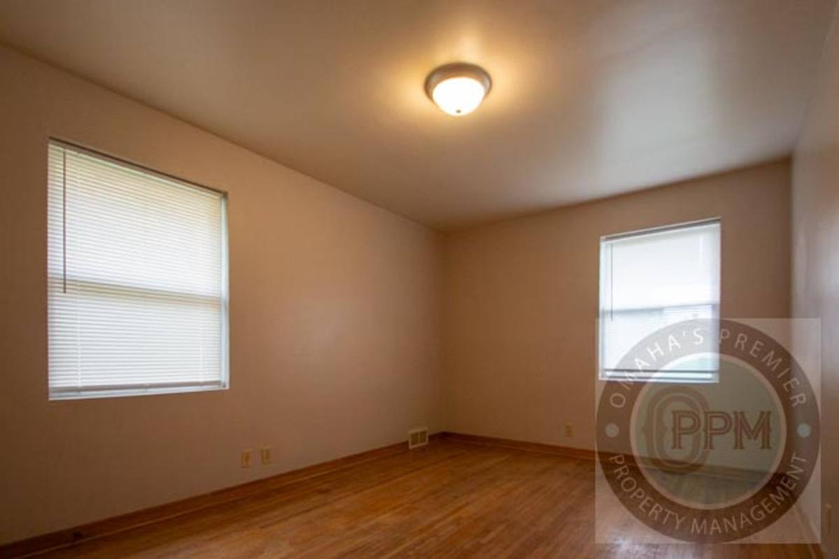 Apartment for rent at 3333 N 61st St, Omaha, NE 68104