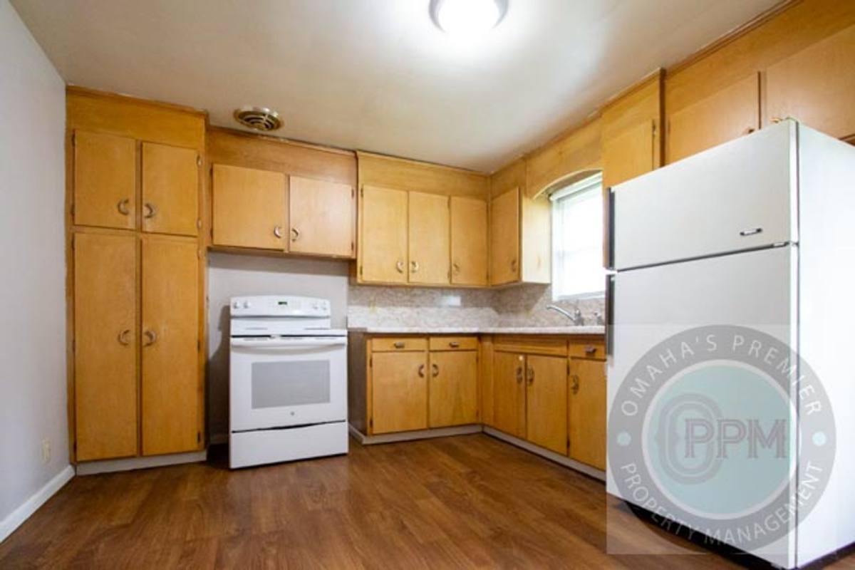 Apartment for rent at 3333 N 61st St, Omaha, NE 68104