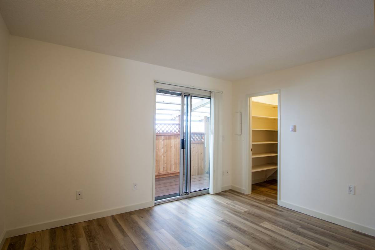 Townhouse for rent at 9120 SW Becker Dr, Portland, OR 97223