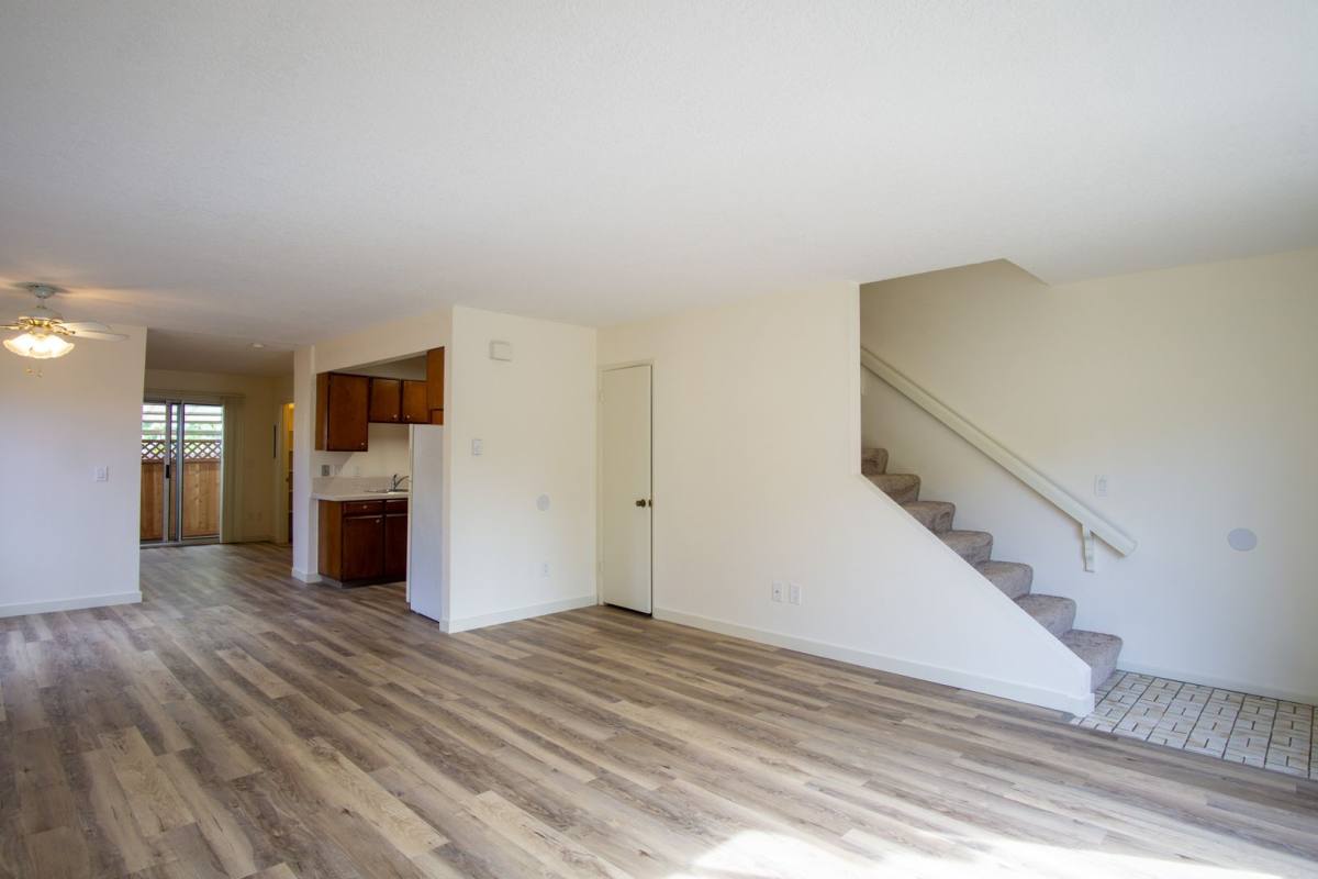 Townhouse for rent at 9120 SW Becker Dr, Portland, OR 97223