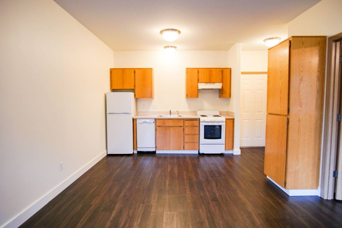 Apartment for rent at 130 SE 105th Ave, Portland, OR 97216
