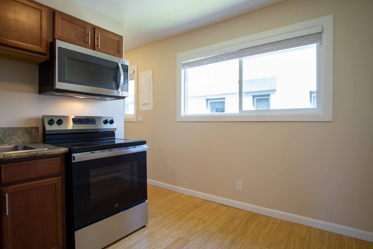 Apartment for rent at 7556 N Ida Ave, Portland, OR 97203