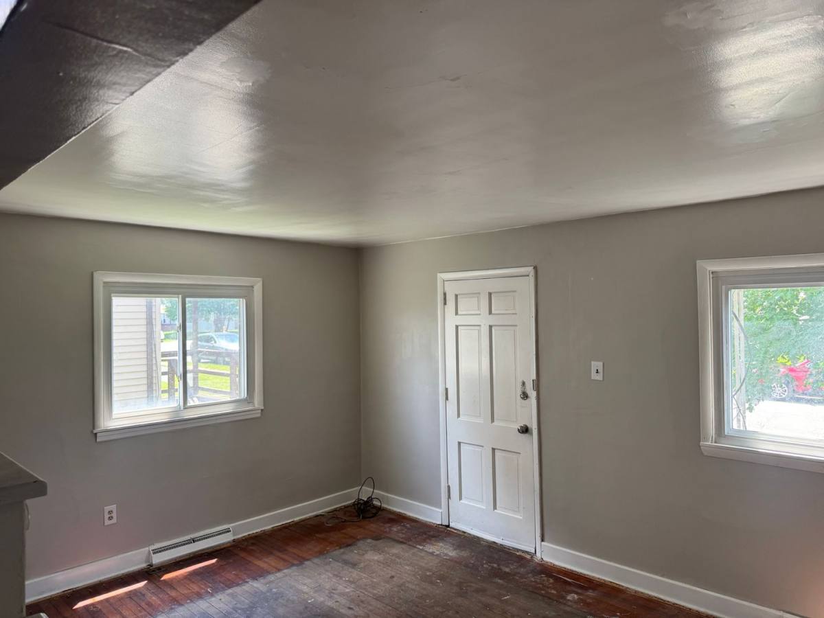 Townhouse for rent at 880 Miller Ave, Clairton, PA 15025