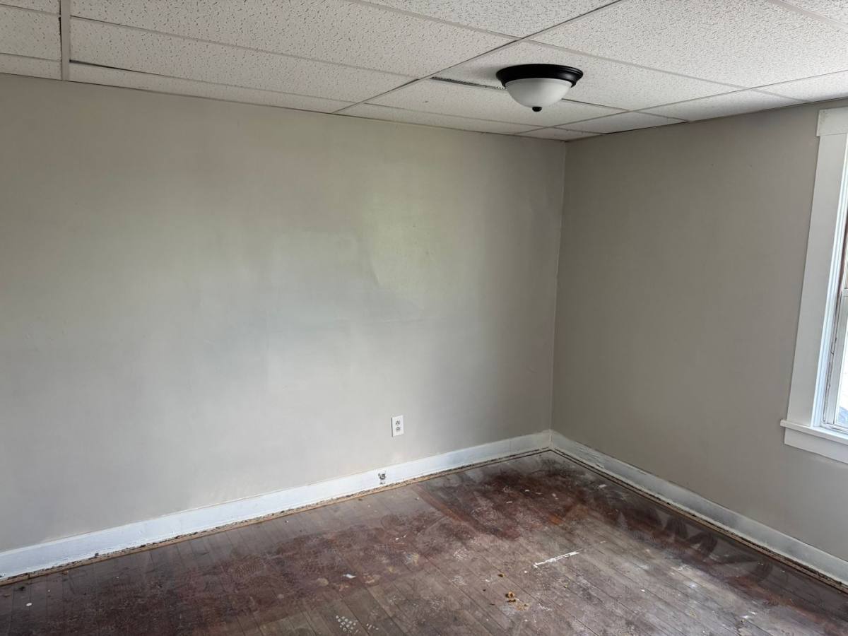 Townhouse for rent at 880 Miller Ave, Clairton, PA 15025