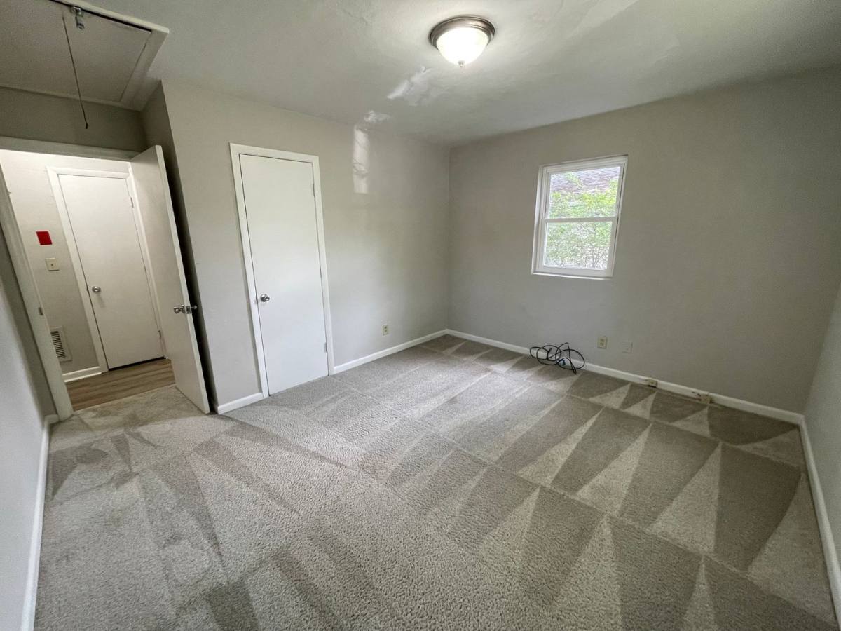 Townhouse for rent at 327 W Lane, Virginia Beach, VA 23454