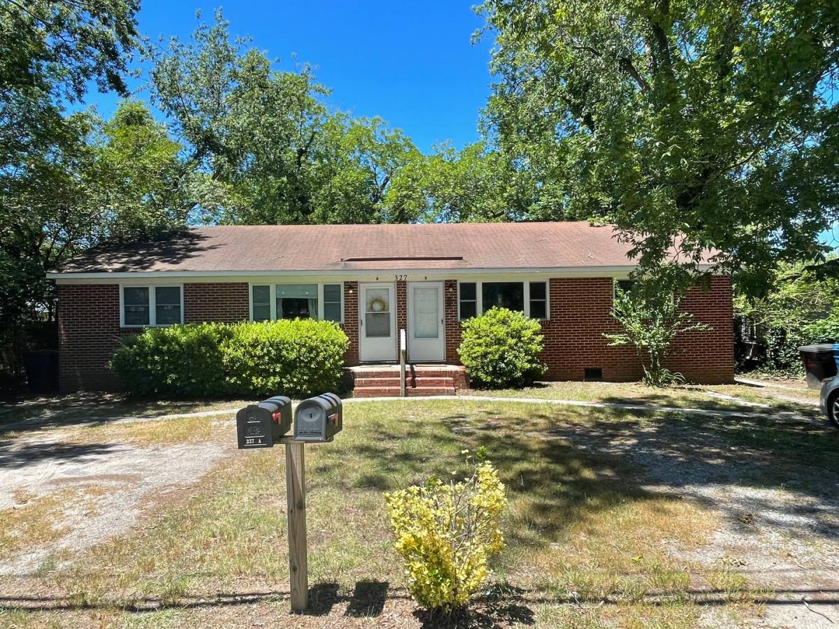 Townhouse for rent at 327 W Lane, Virginia Beach, VA 23454