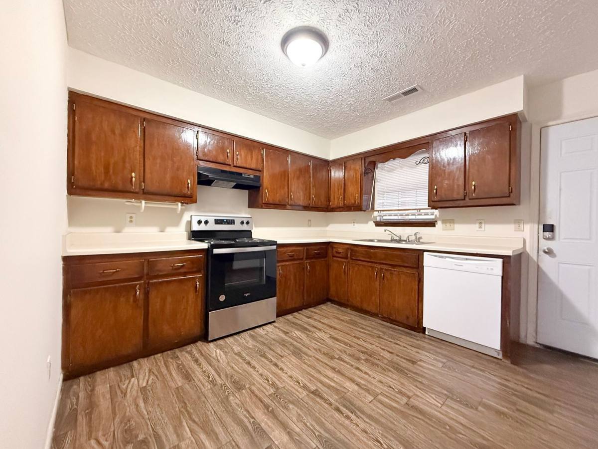 Apartment for rent at 492 W 9th St, Cookeville, TN 38501