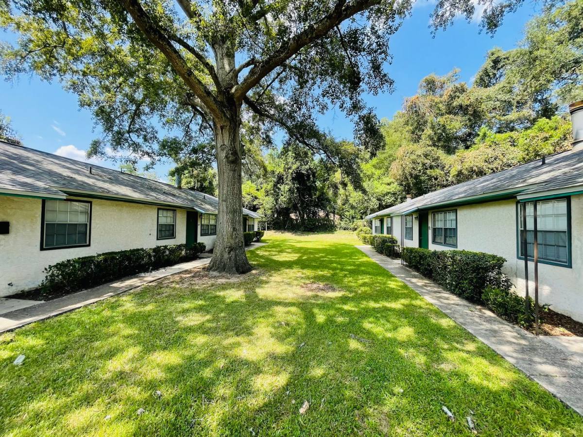 Apartment for rent at 412 W 4th Ave, Tallahassee, FL 32303