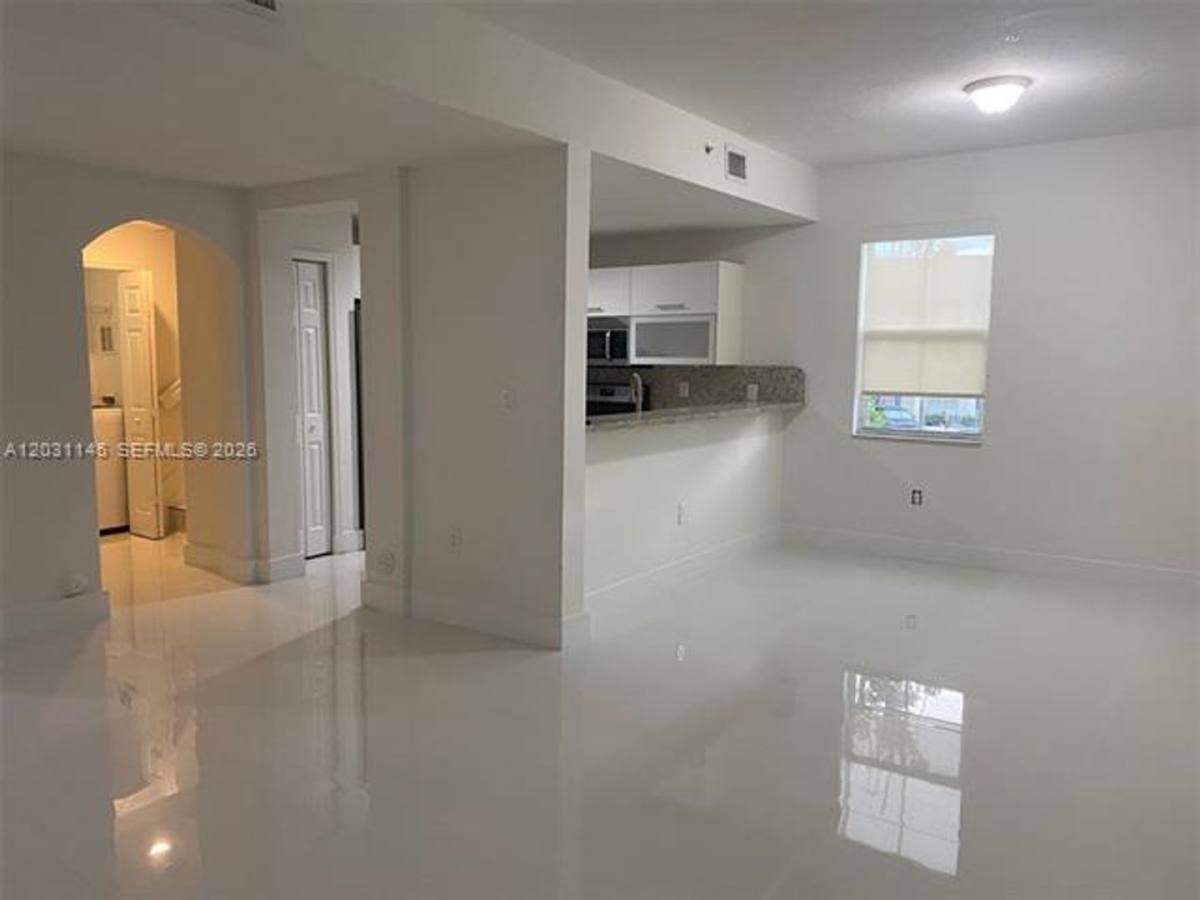 Apartment for rent at 11201 NW 83rd St, Miami, FL 33178
