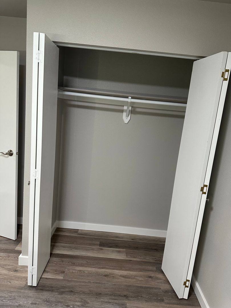 Apartment for rent at 1975 N Creekwood Park, Palmer, AK 99645