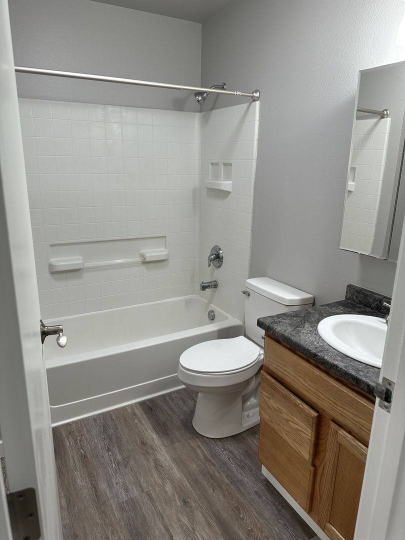 Apartment for rent at 1975 N Creekwood Park, Palmer, AK 99645