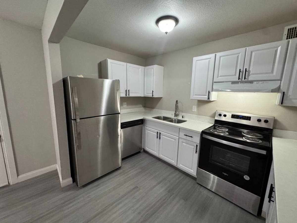 Apartment for rent at 5237 Garden Lane, Las Vegas, NV 89119