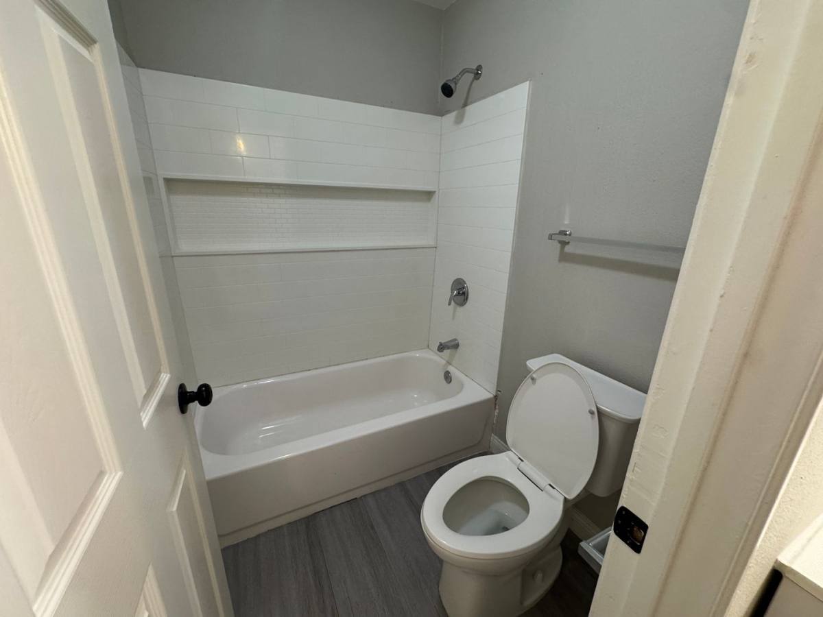 Apartment for rent at 5237 Garden Lane, Las Vegas, NV 89119