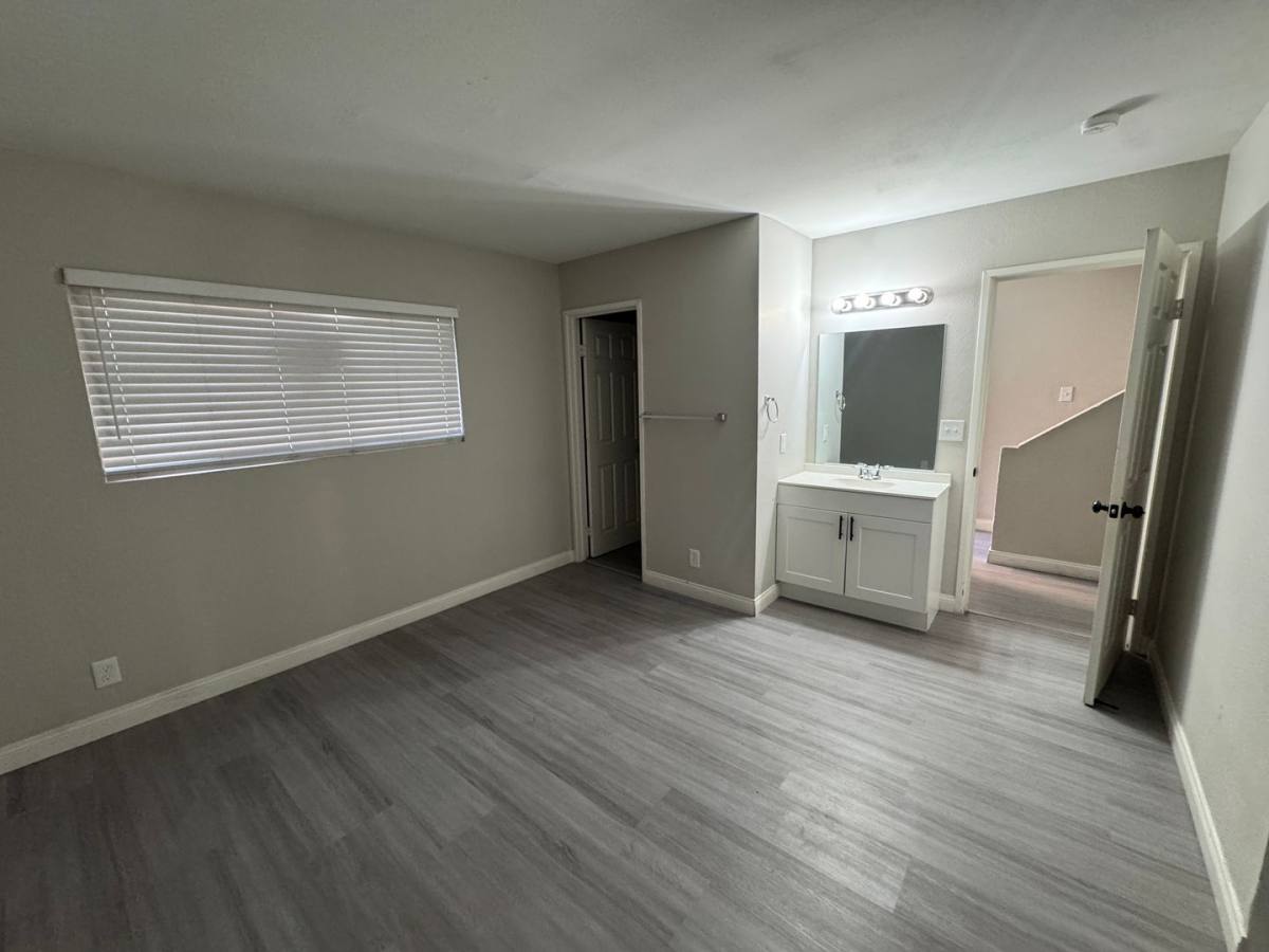 Apartment for rent at 5237 Garden Lane, Las Vegas, NV 89119